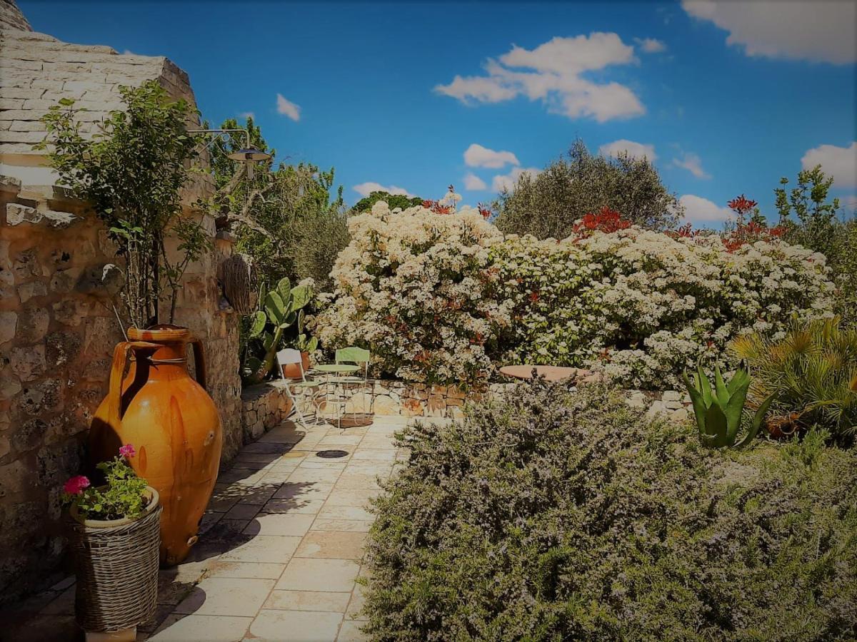 Гостевой дом Trulli Fogliarella Остуни Экстерьер фото