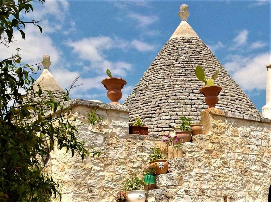 Гостевой дом Trulli Fogliarella Остуни Экстерьер фото